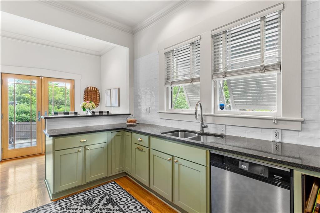 1287 McLendon Avenue NE