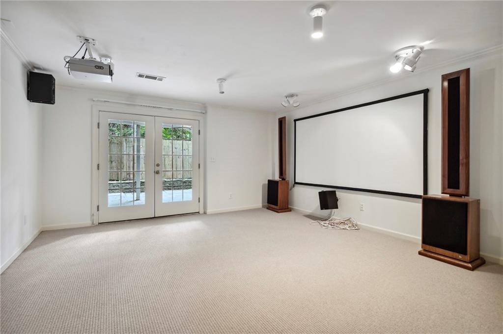 10 Westminster Close Drive NW