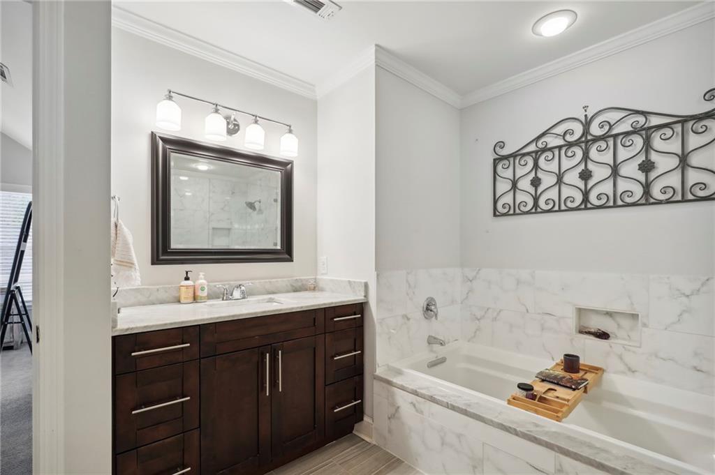 2570 Creekwood Terrace