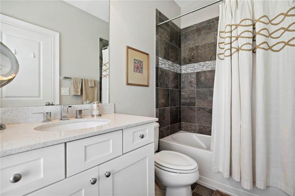 3619 Brookleigh Lane NE