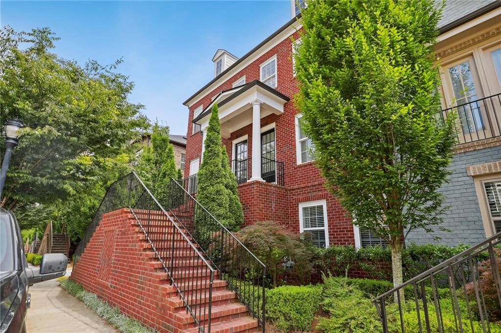 3619 Brookleigh Lane NE