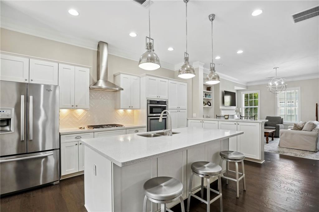 3619 Brookleigh Lane NE