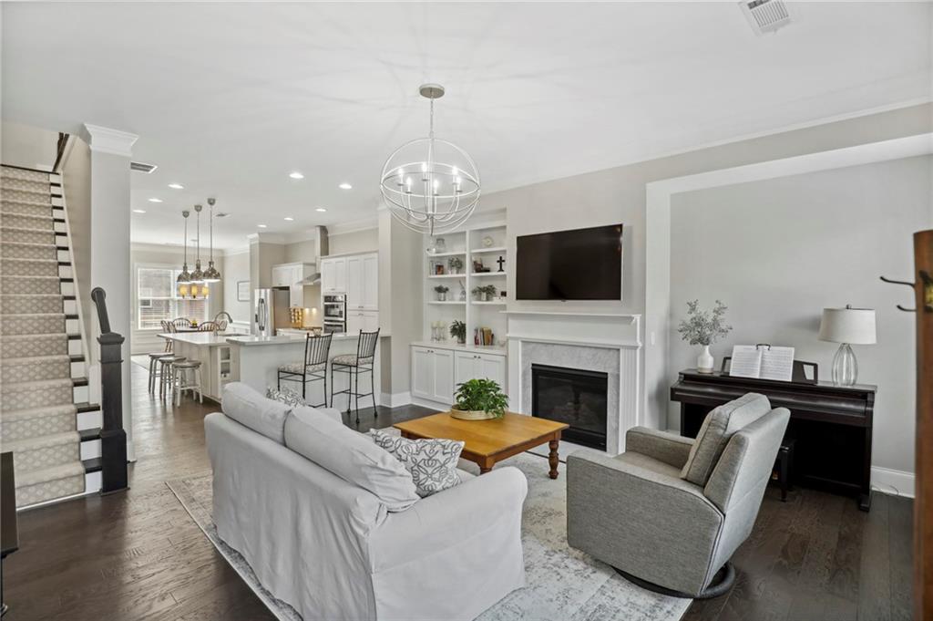 3619 Brookleigh Lane NE