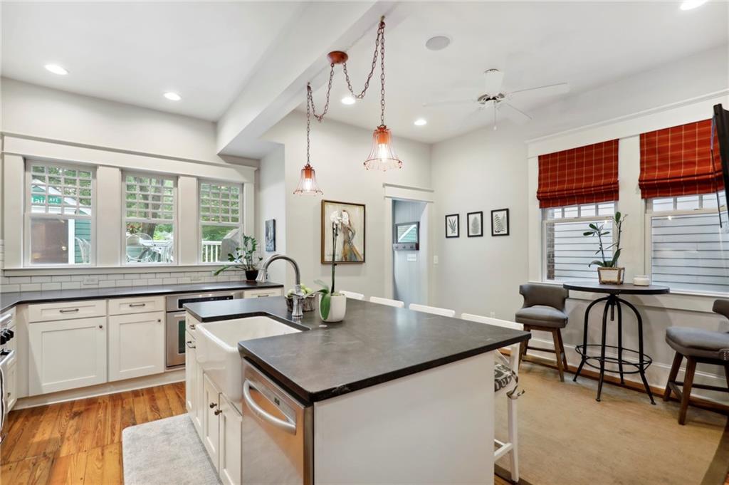 418 Sinclair Avenue NE