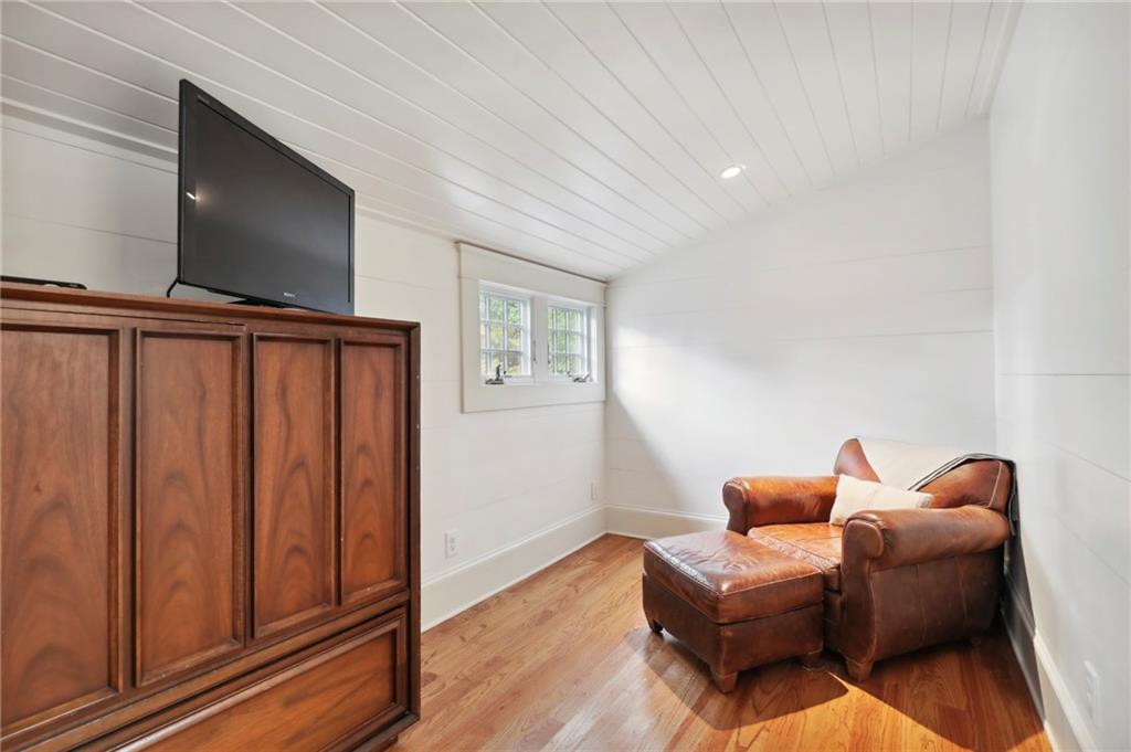 418 Sinclair Avenue NE