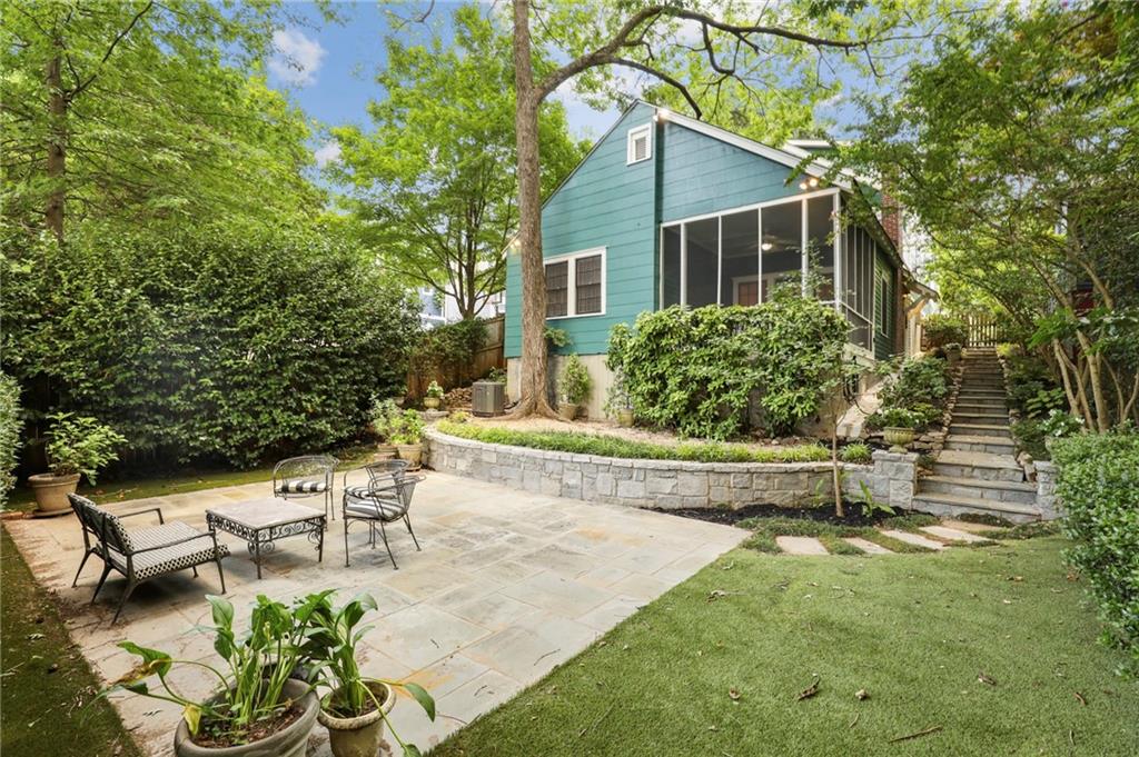 418 Sinclair Avenue NE