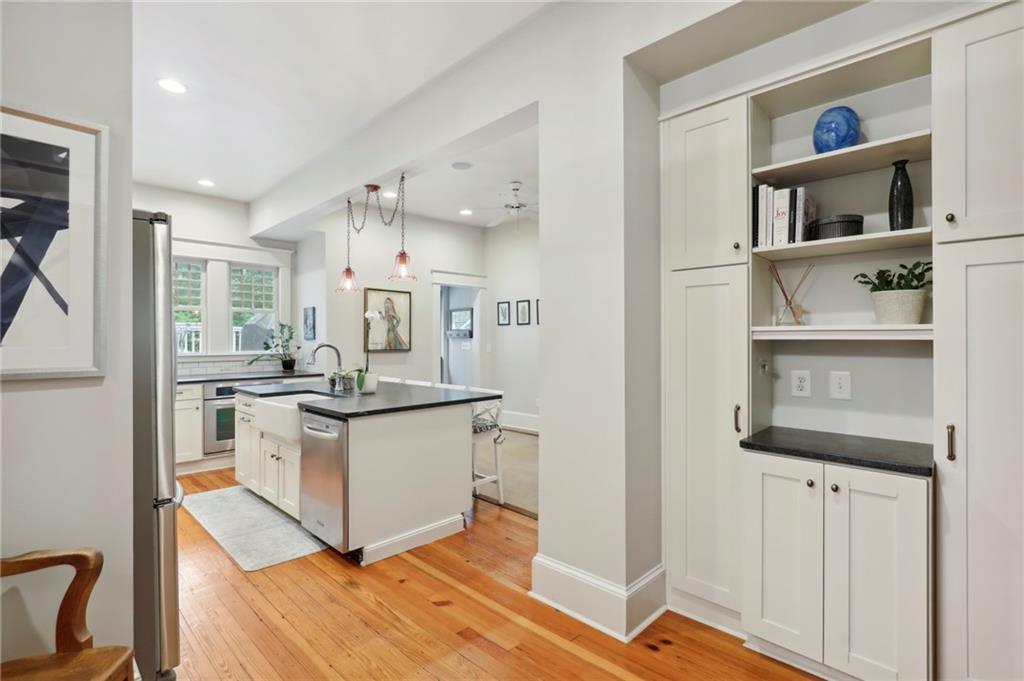 418 Sinclair Avenue NE