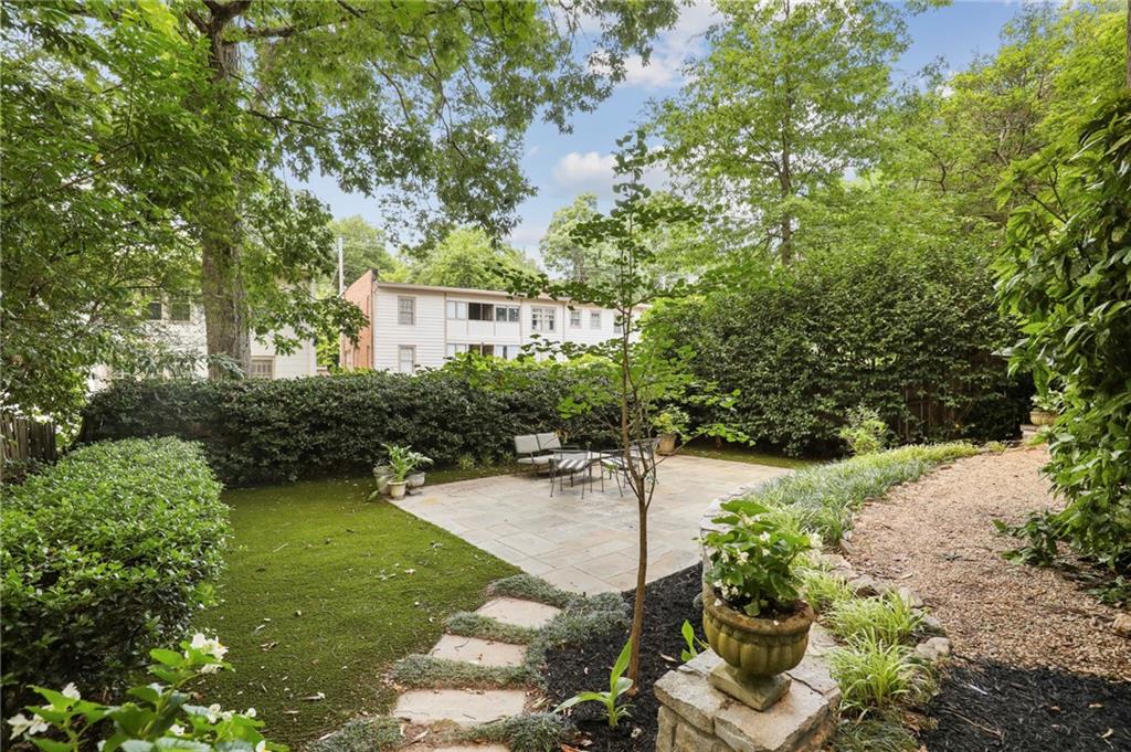 418 Sinclair Avenue NE