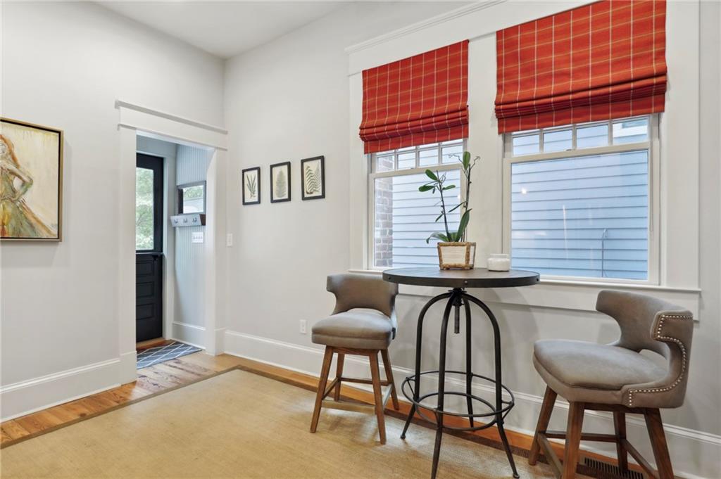 418 Sinclair Avenue NE