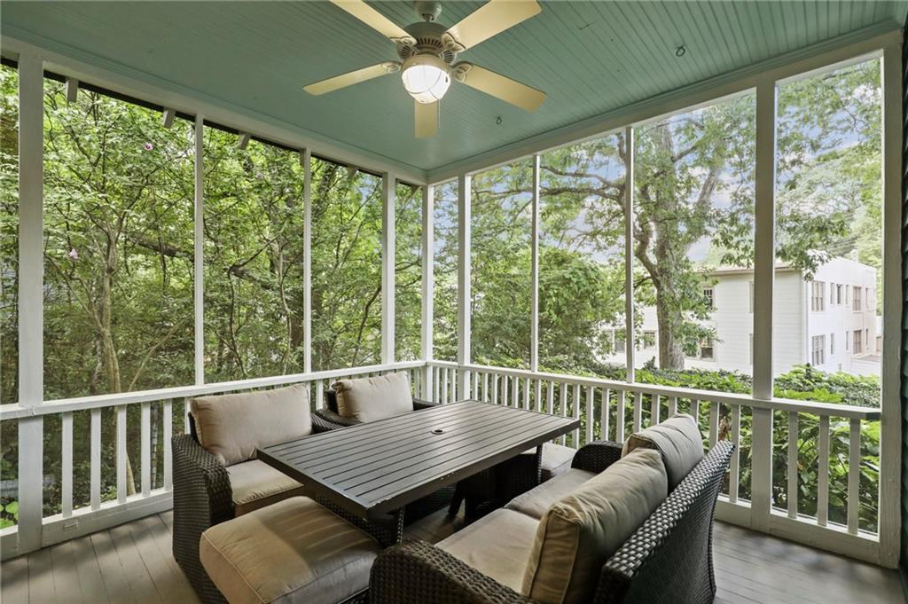 418 Sinclair Avenue NE