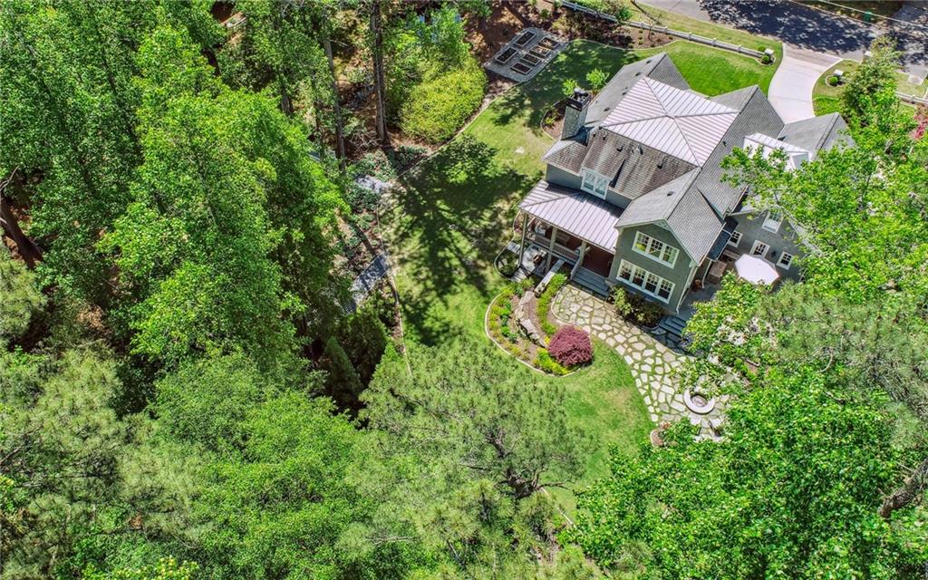 2562 Weigelia Road NE