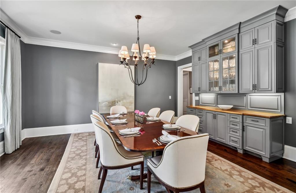 2562 Weigelia Road NE