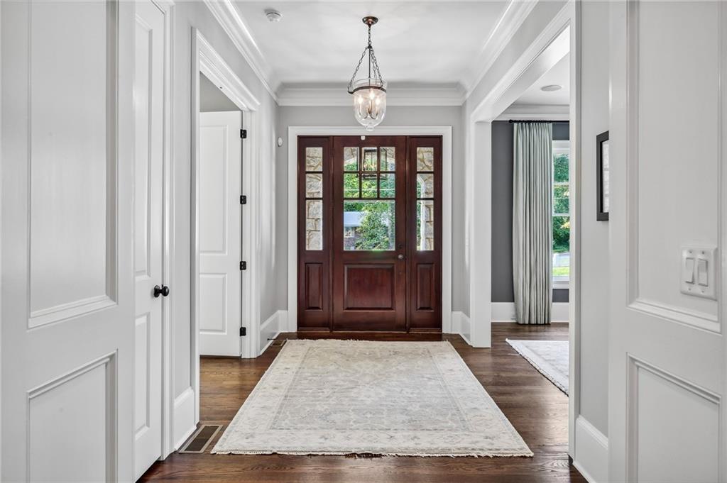 2562 Weigelia Road NE