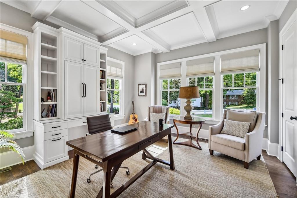 2562 Weigelia Road NE