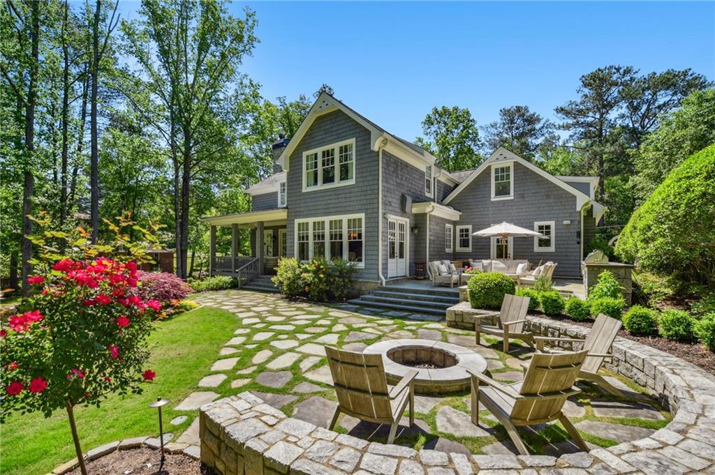 2562 Weigelia Road NE