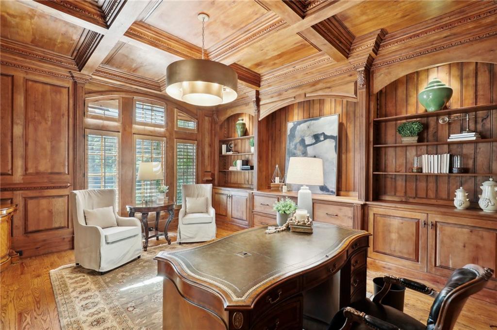 1070 Lancaster Square