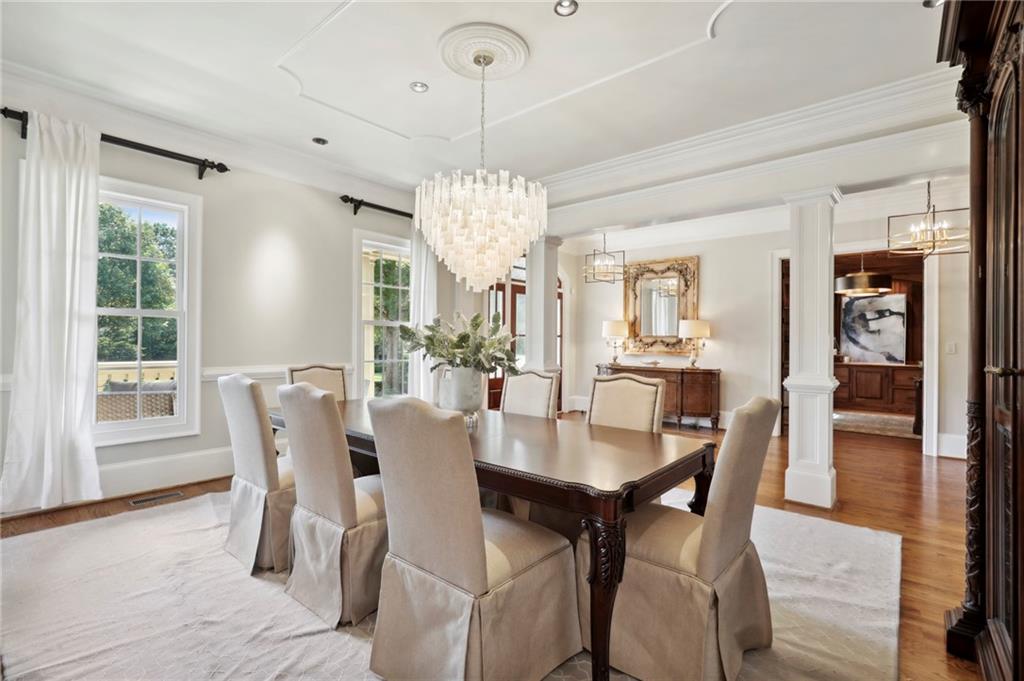 1070 Lancaster Square