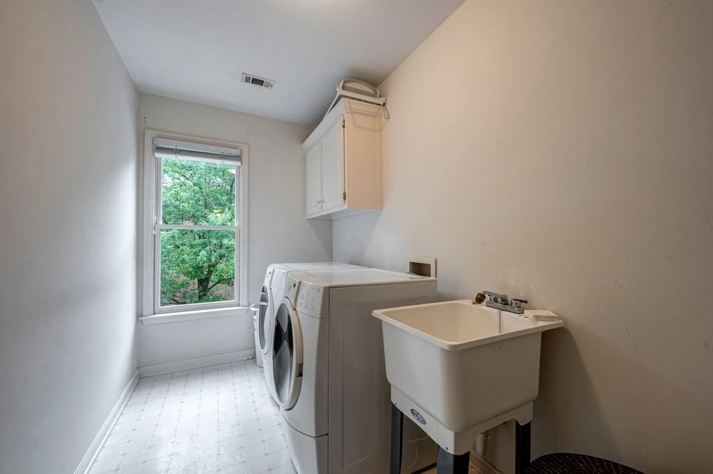 1045 Creek Ridge Pointe