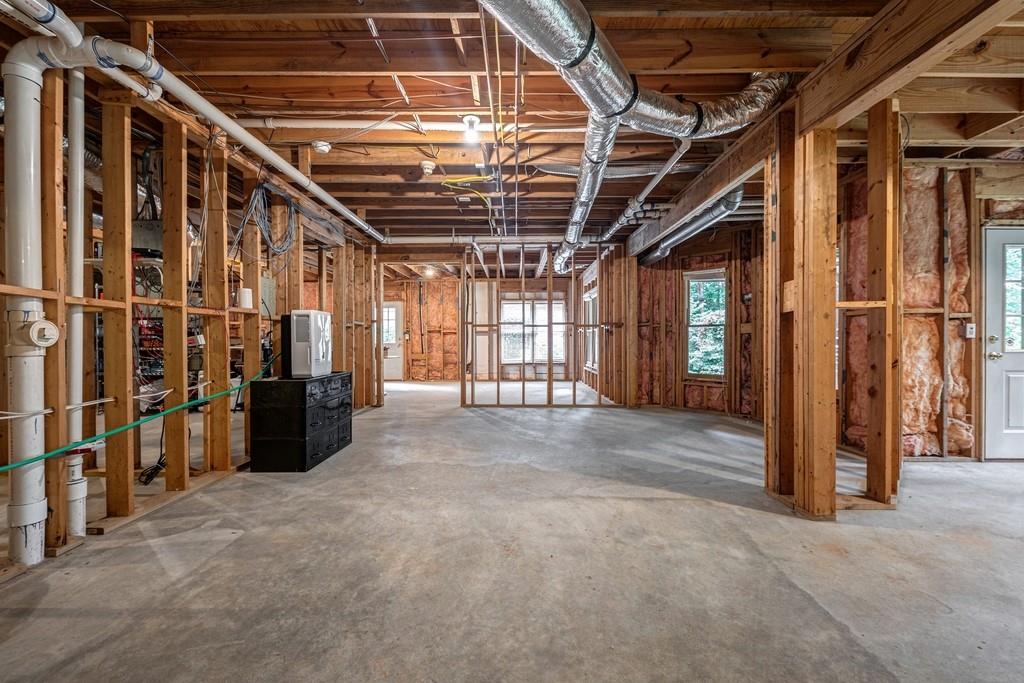 1045 Creek Ridge Pointe