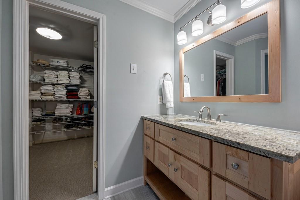 1045 Creek Ridge Pointe