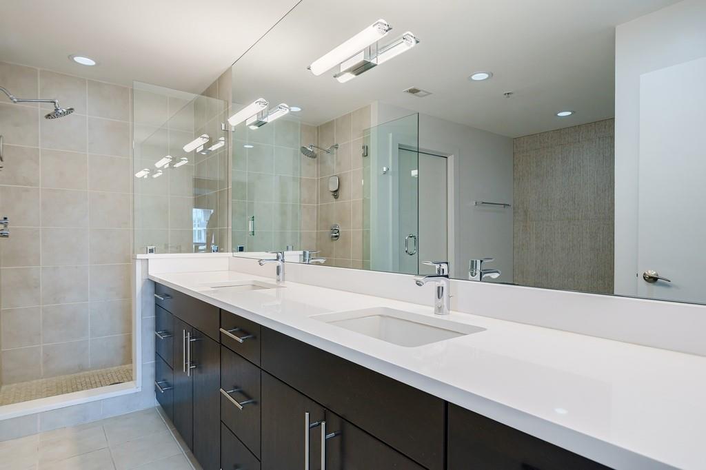 222 12th Street NE Unit 1005