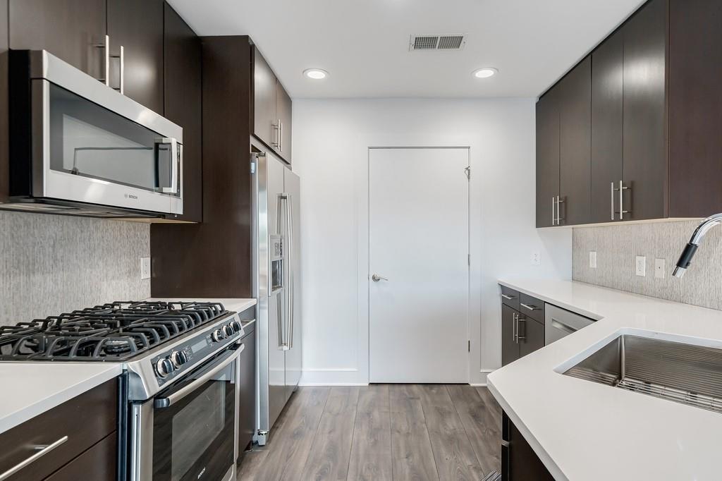 222 12th Street NE Unit 1005