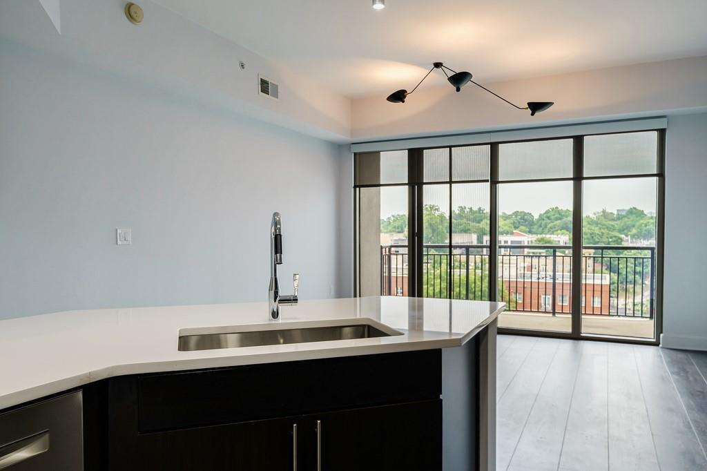 222 12th Street NE Unit 1005