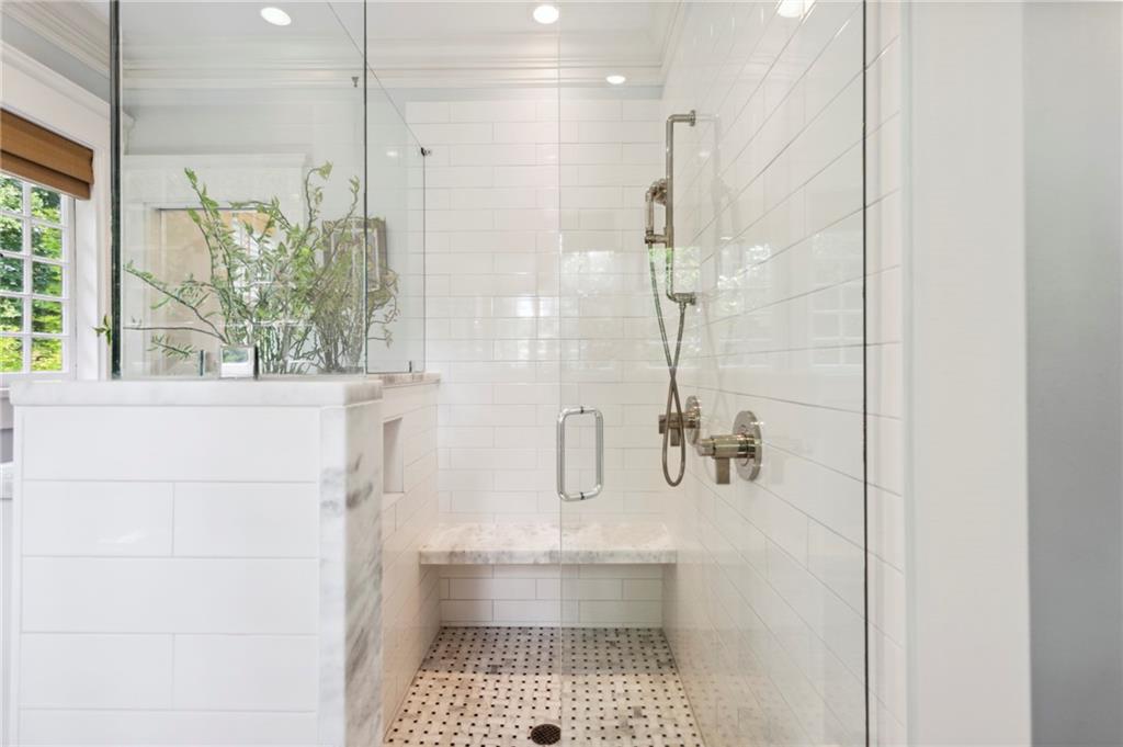 967 Blue Ridge Avenue NE