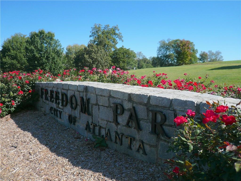 967 Blue Ridge Avenue NE