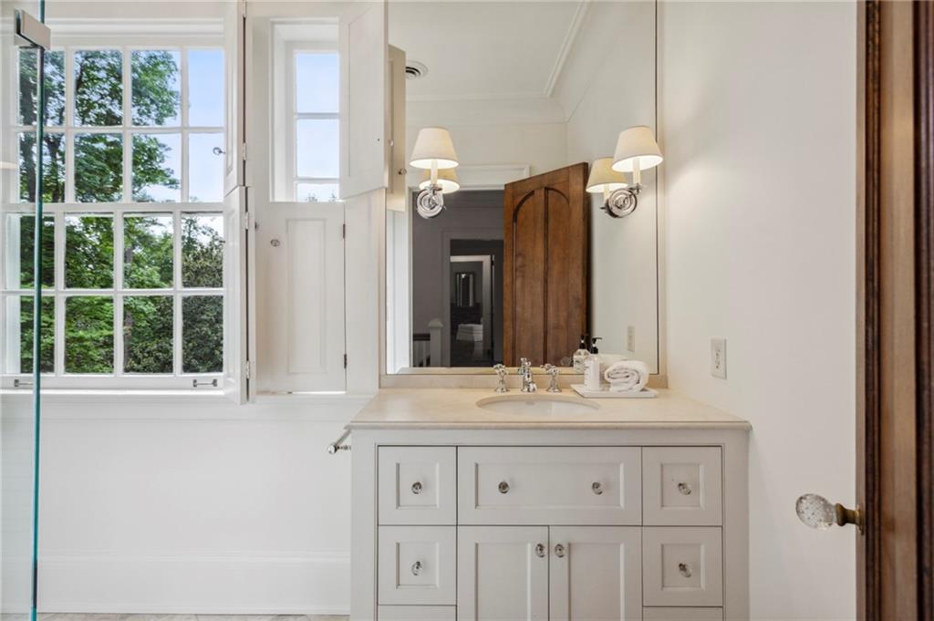 65 N Muscogee Avenue NW