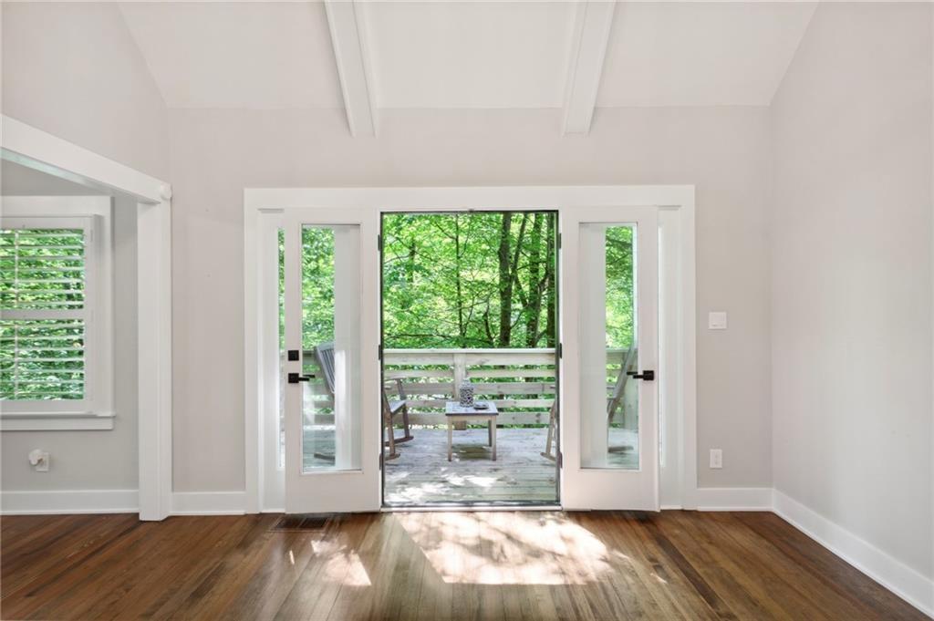 4619 Woodland Brook Drive SE