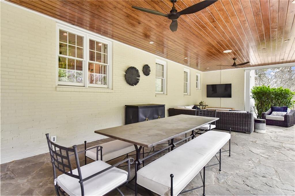 1124 Berkshire Road NE