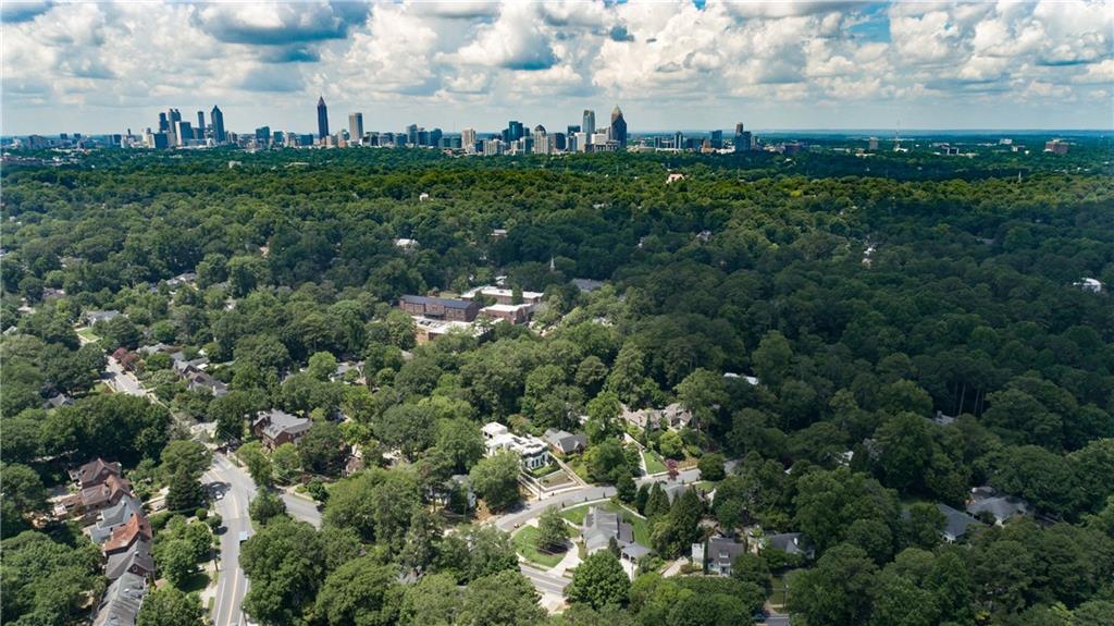 1124 Berkshire Road NE