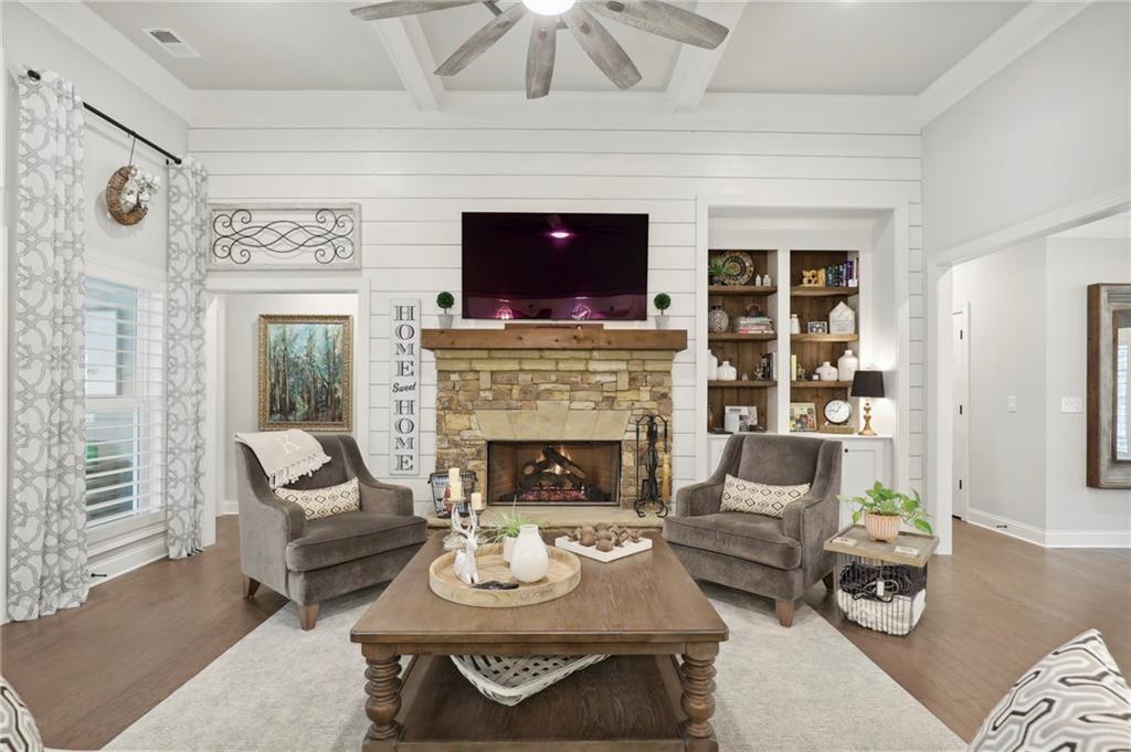 103 Silky Sullivan Way