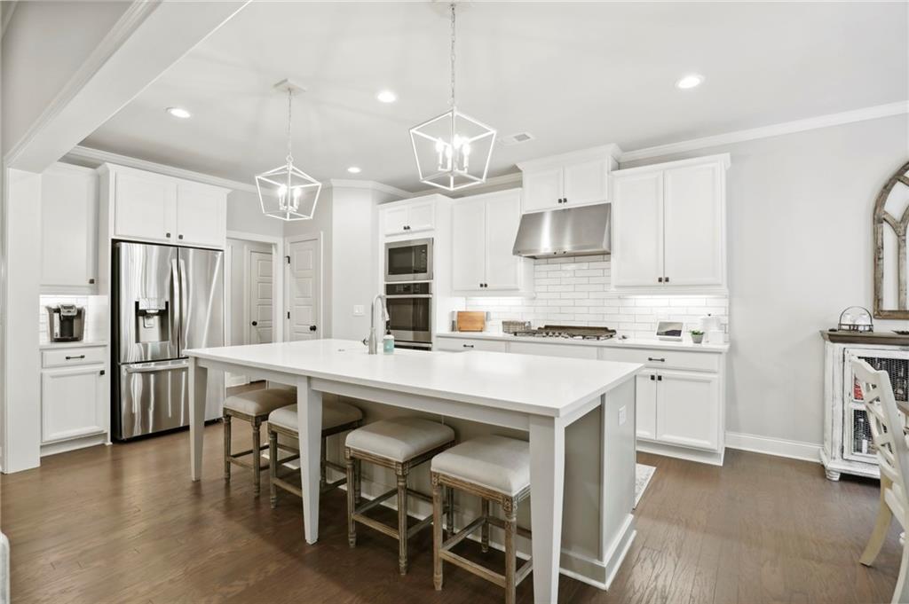 103 Silky Sullivan Way