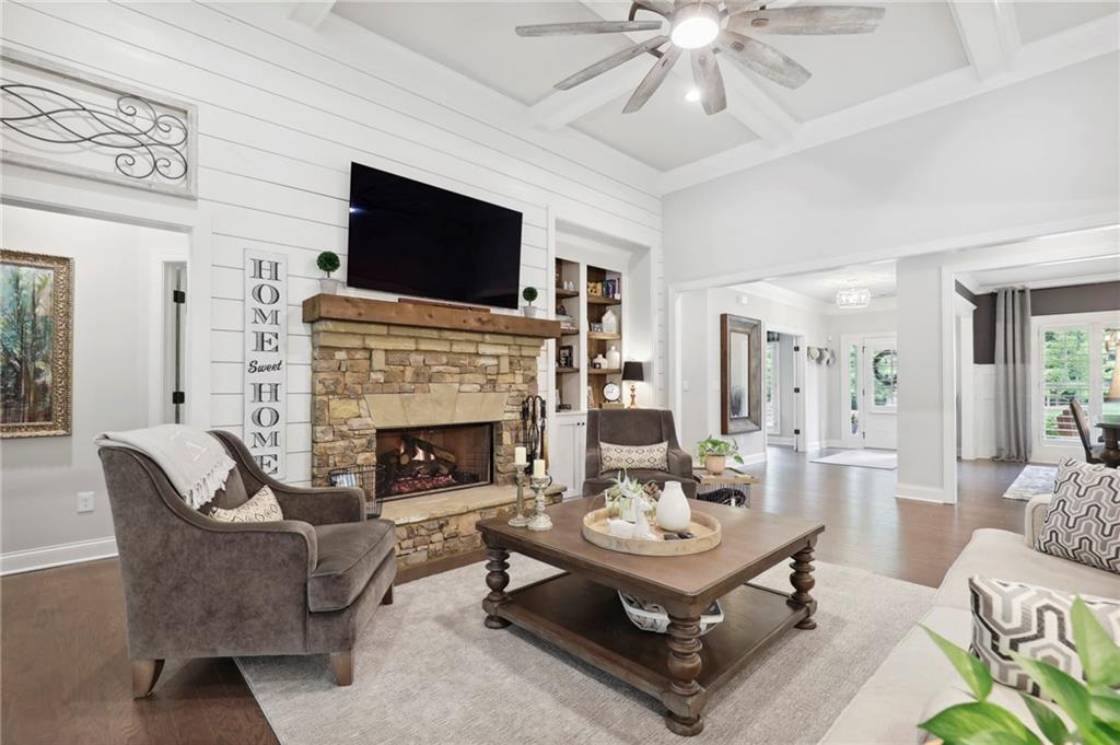 103 Silky Sullivan Way