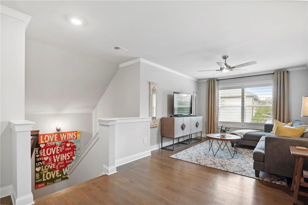 103 Silky Sullivan Way