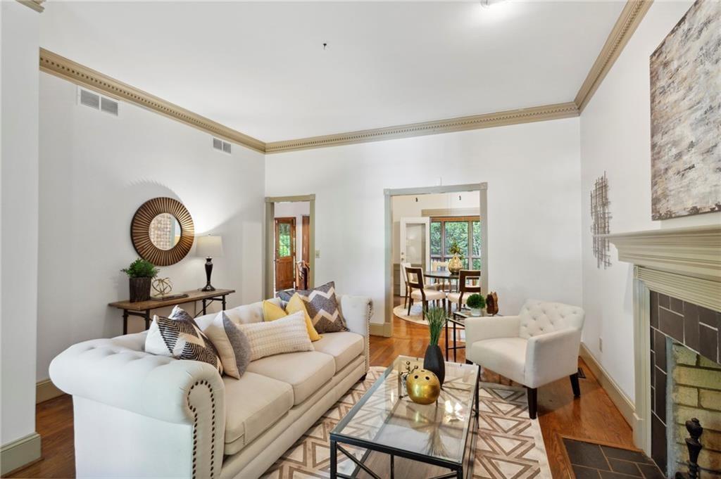 2609 Winslow Drive NE