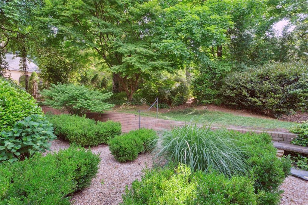 2609 Winslow Drive NE