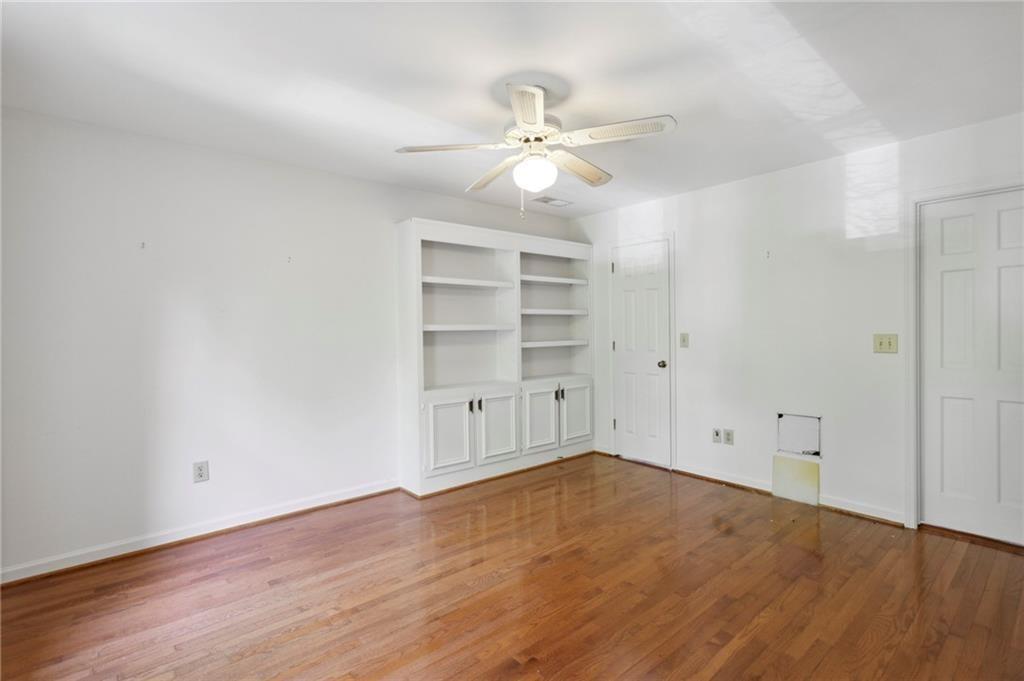 2609 Winslow Drive NE