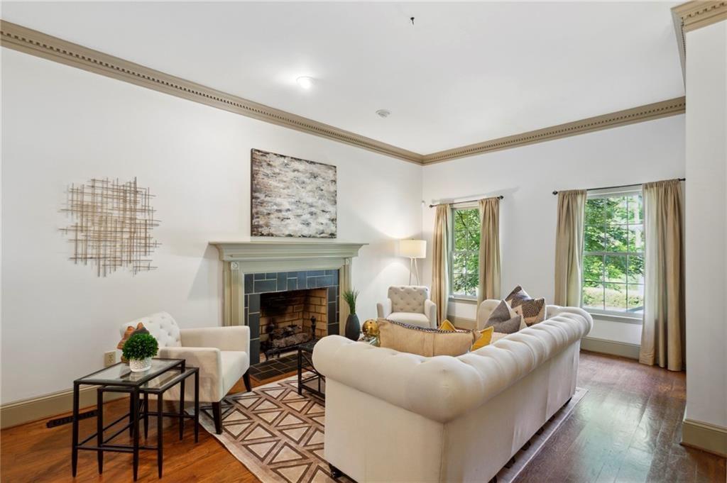 2609 Winslow Drive NE