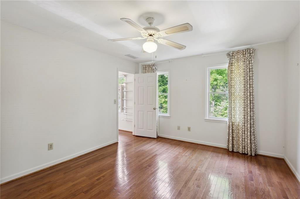 2609 Winslow Drive NE