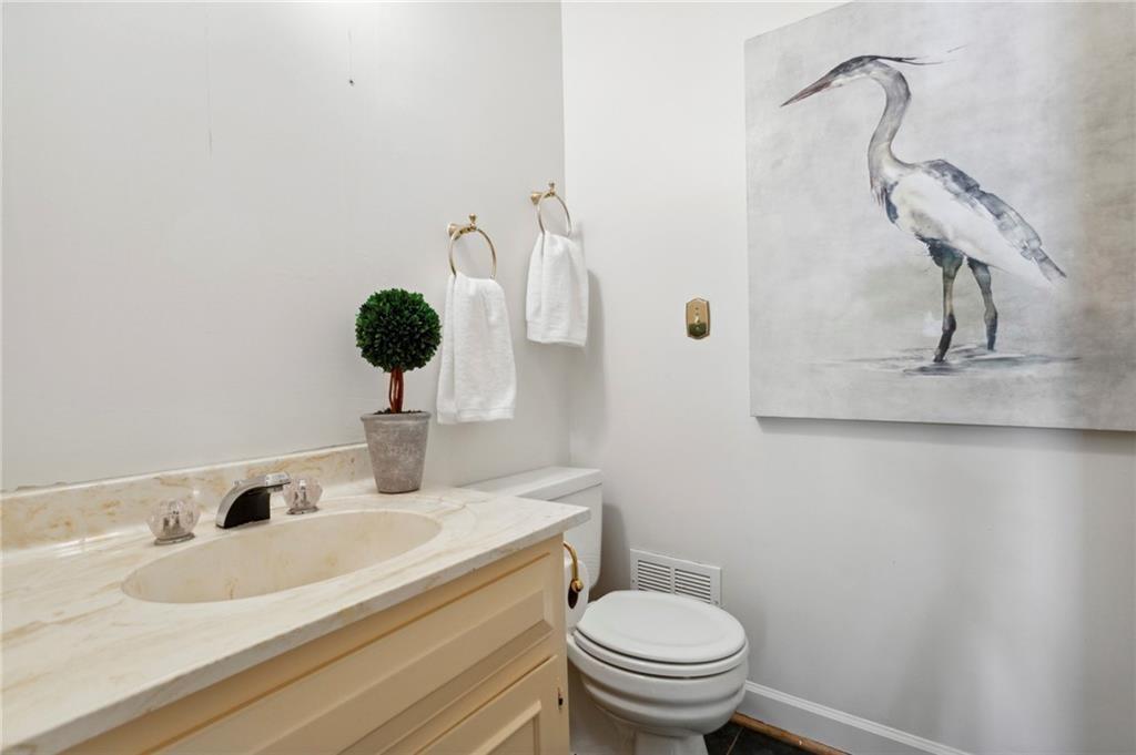 2609 Winslow Drive NE