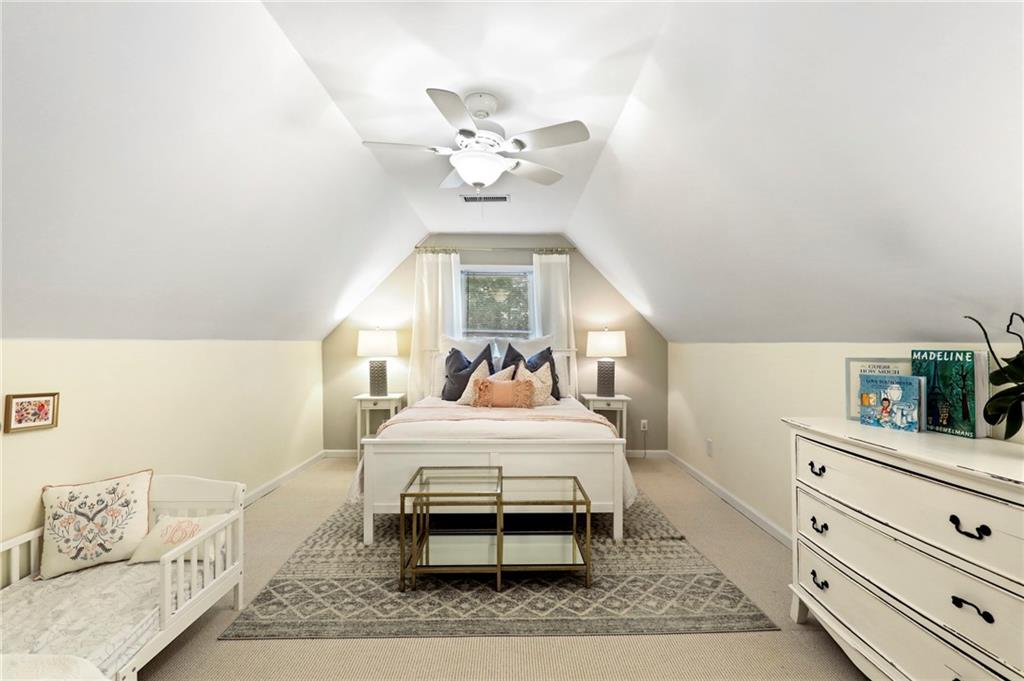 1820 Woodland Hills Avenue NW