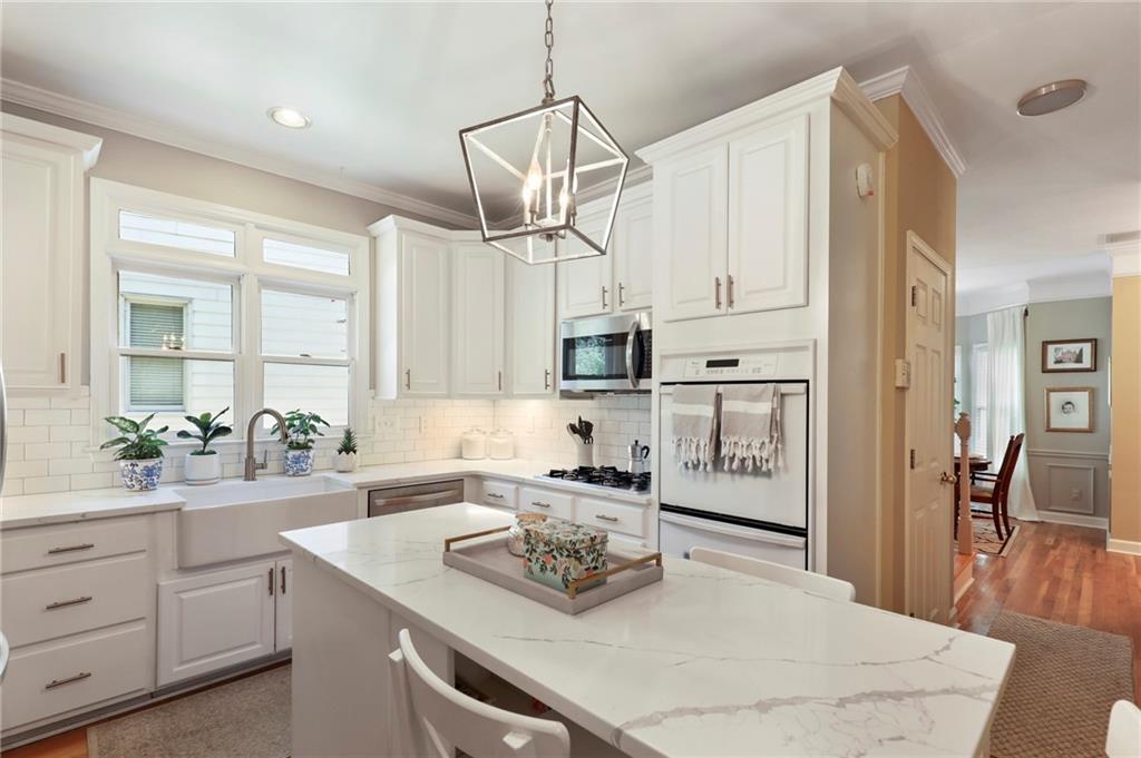 1820 Woodland Hills Avenue NW