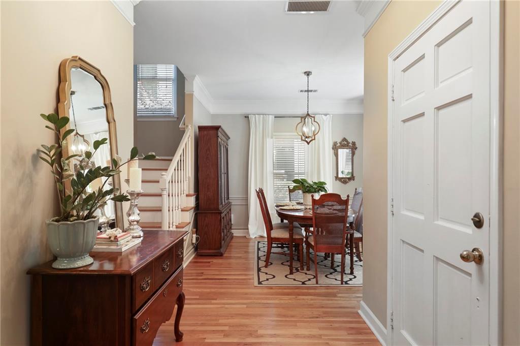 1820 Woodland Hills Avenue NW