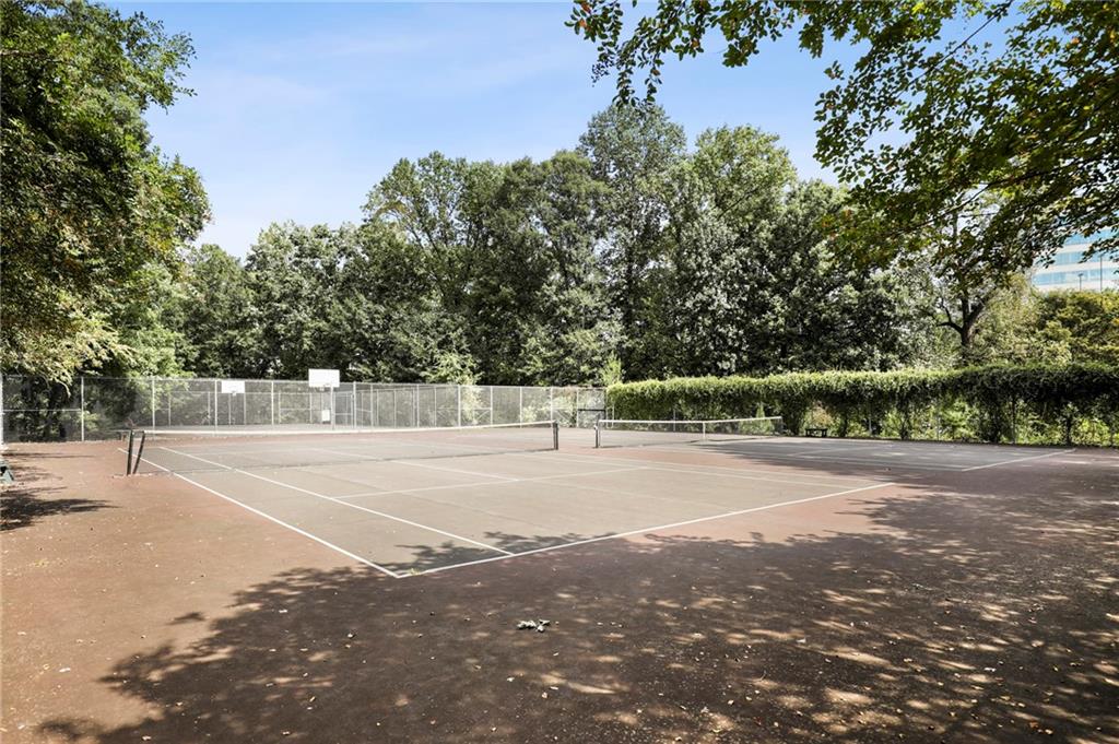 1820 Woodland Hills Avenue NW