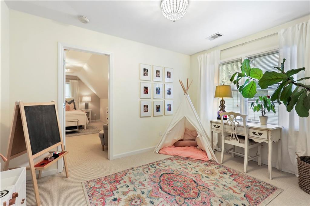 1820 Woodland Hills Avenue NW