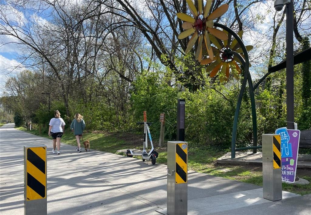 881 Memorial Drive SE Unit 309