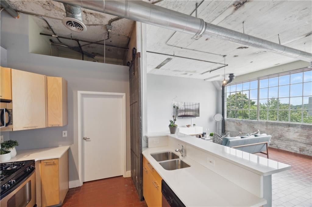 881 Memorial Drive SE Unit 309